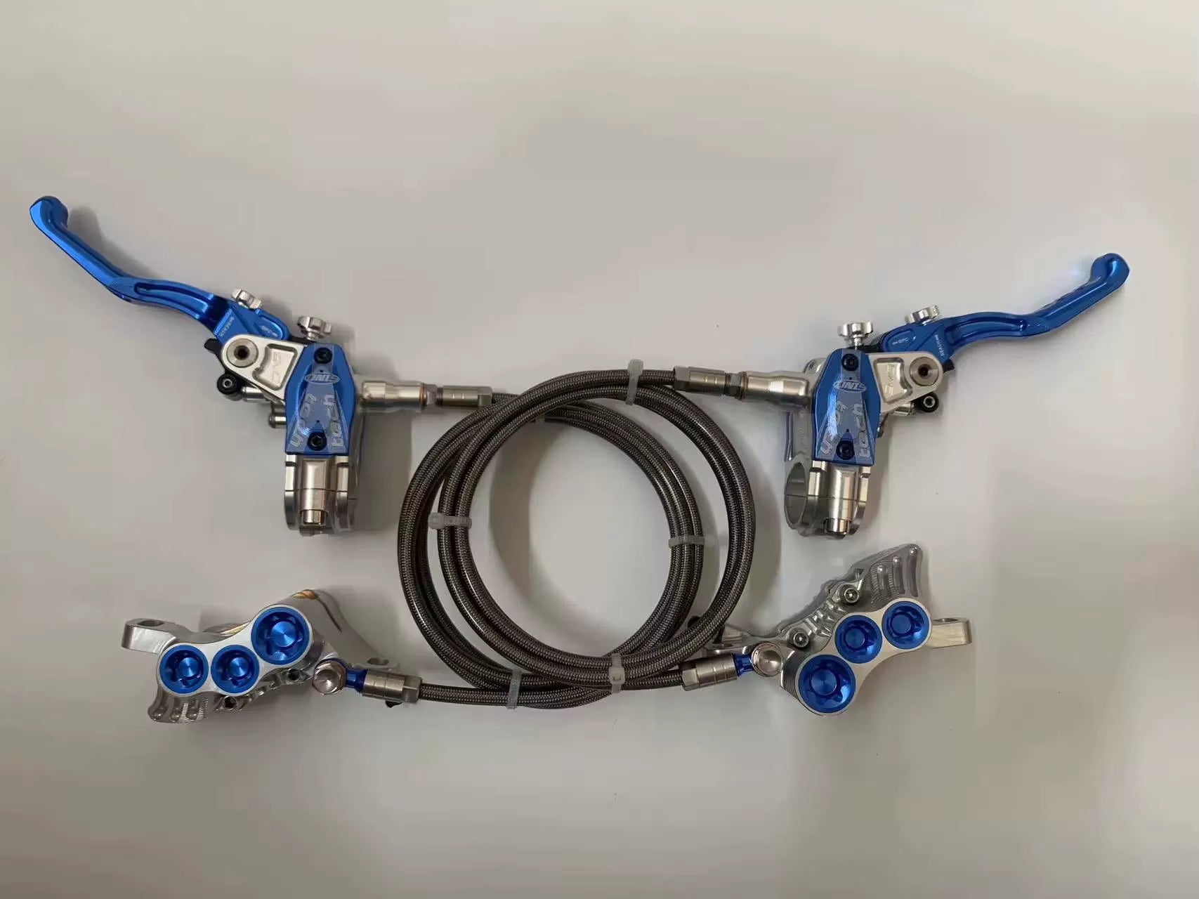 Dnis 6-Piston Brakes